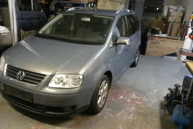 VW Touran 2,0 TDI Highline