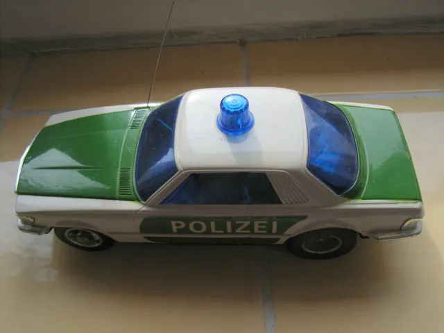 Funkfernsteuer-Polizeiauto Mercedes USA Patent Nr 4 Modell 7600 TAIYO Japan Radi