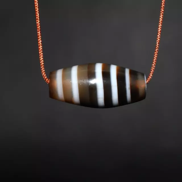 Ancient Banded Agate Stone Bead with Stripes in Good Condition over 1000 Years