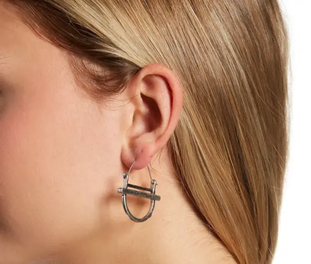 Nordstrom Melrose and Market Women's Silver Half Hoop Bar Earrings NWT 45
