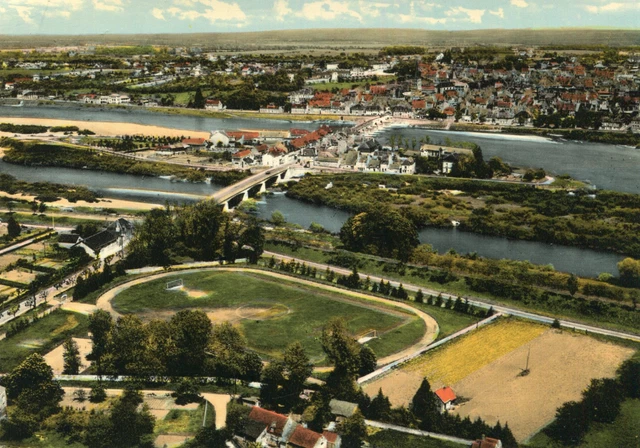 LA CHARITE SUR LOIRE Vue panoramique aérienne Stade Football Faubourg Loire