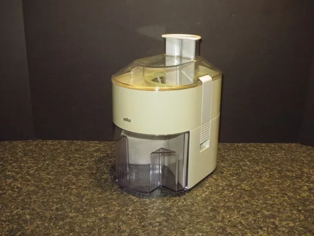 Vintage BRAUN #4235 Centrifugal Juice Extractor Vintage. Made In Germany! Vintage BRAUN #4235 Centrifugal Juice Extractor Vintage. Made In Germany!