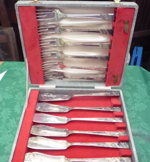 Silver Plate Epns 6  Knives  6 Forks Original Box Cutlery Unused Vintage *