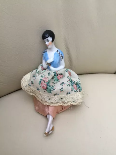 VINTAGE /ANTIQUE PORCELAIN PIN CUSHION LADY HALF DOLL PIN DOLL 9cm High