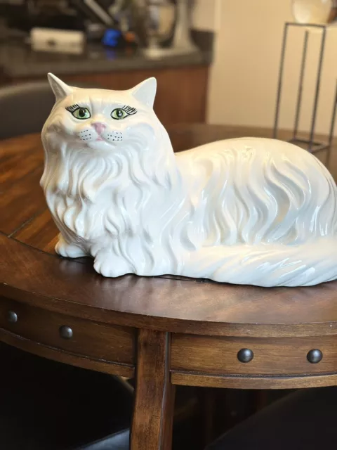 Beautiful Antique Mid-Century White Porcelain Long-Haired Persian Cat Sculpture 3