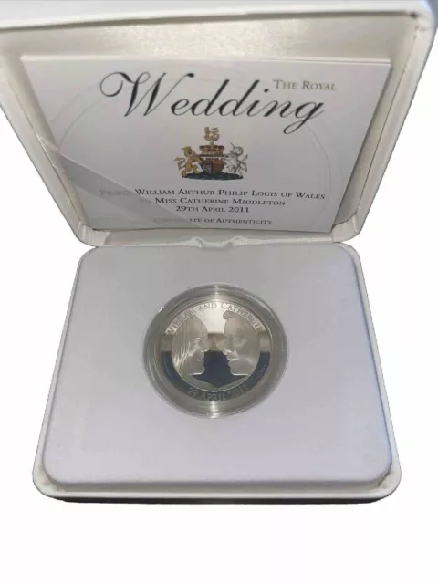 2011 Royal Wedding Commemorative Silver Proof £5 Coin * William & Kate w / Box