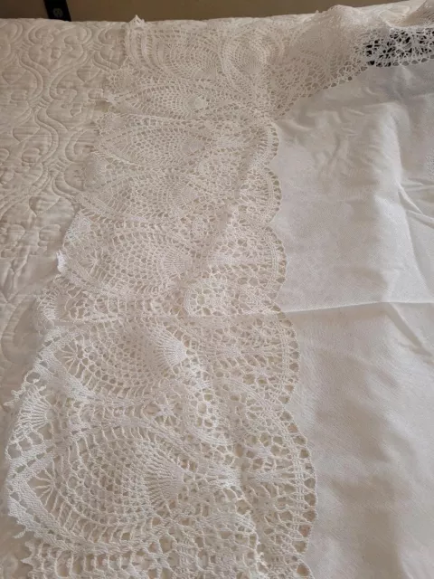White Vinyl Lace Look Tablecloth Rectangle 70X106 In