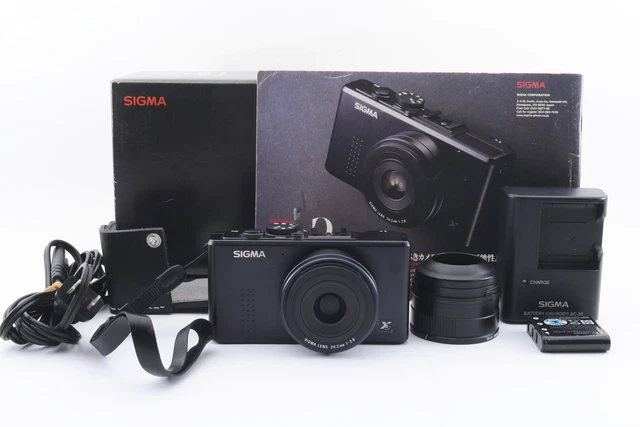 SIGMA DP2 Digital Camera W/Battery, Charger Case from Japan [Excellent++]