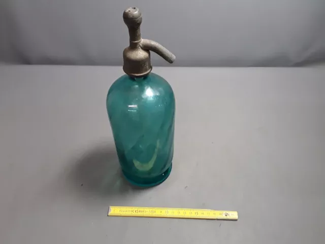 ancien siphon bouteille eau de seltze vieux bistrot commerce bar vintage