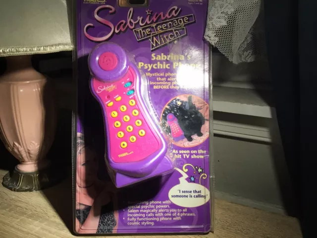 Sabrina The Teenage Witch Tiger Electronics Vintage Psychic Phone 1998 Box Damag