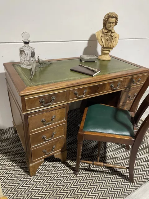 Antique mahogany Pedestal Desk With Green Leather Top