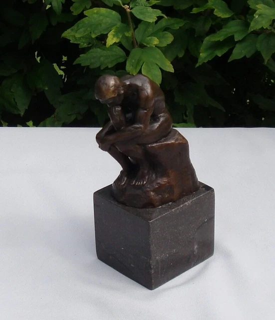 Estatua Carácter Art Deco Estilo Art Nouveau Estilo Bronce sólido Firmado
