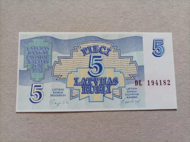 Billete de Letonia de 5 rublos, año 1992, sc/plancha