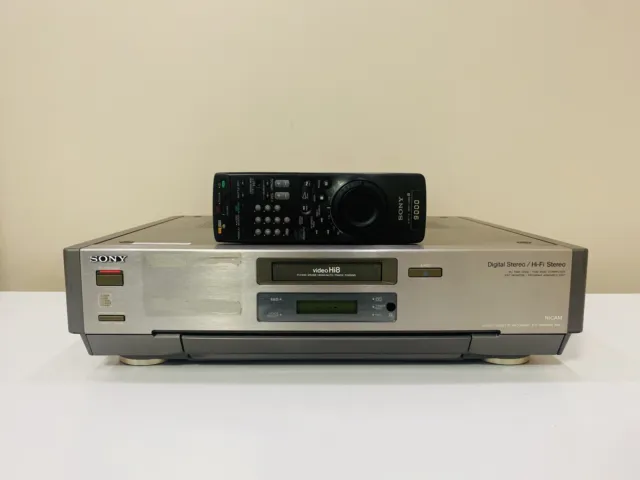 Sony EV-S9000E Hi8 Video Cassette Recorder Digital Stereo Hifi Separate + Remote