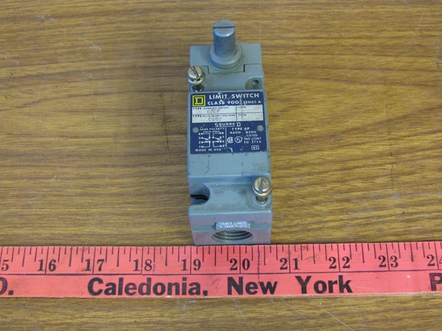 Used Square D 9007 C62F  Limit Switch Complete With Type B Head