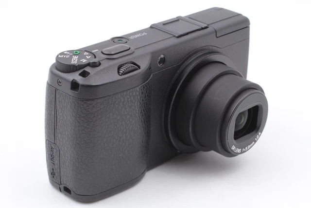 [MINT] RICOH GR DIGITAL II 10.1MP 5.9mm f/2.4 Digital Camera Black From JAPAN 5