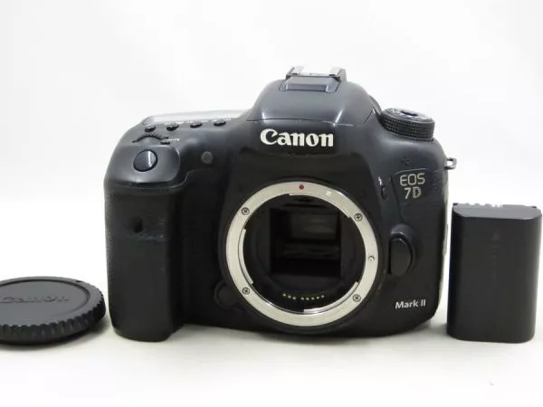 Canon EOS 7D Mark II 20.2MP Digital SLR Camera w/ Charger from Japan [Near Mint]