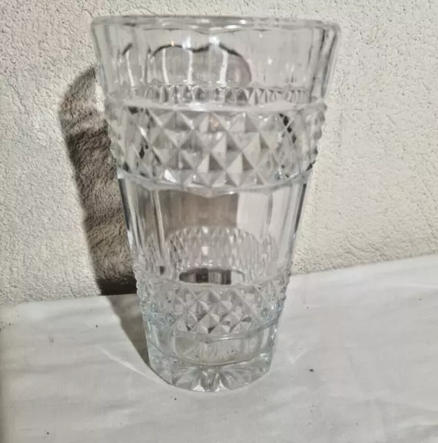 Ancien vase épais en cristal ciselé, pot de fleurs, art déco, décoration,vintage