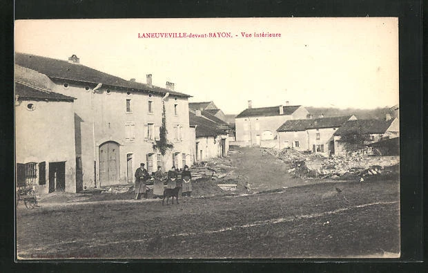 CPA Laneuveville-front-Bayon, interior view
