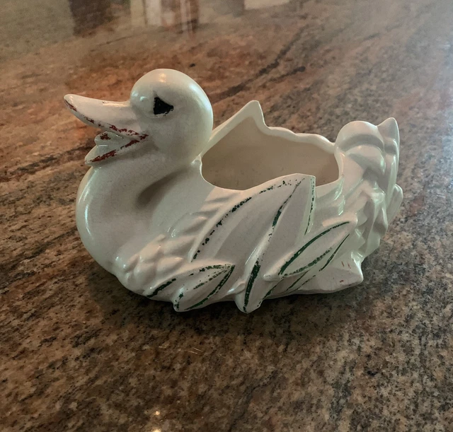 VINTAGE MCCOY POTTERY LRG WHITE DUCK PLANTER - 7-1/2" MARKED McCOY USA