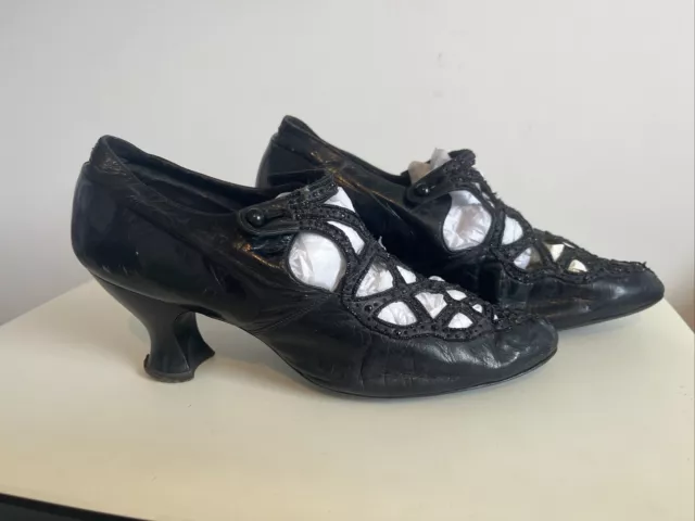 Antique Victorian / Edwardian Black Leather Ladies Shoes. French Heel (ref.6)