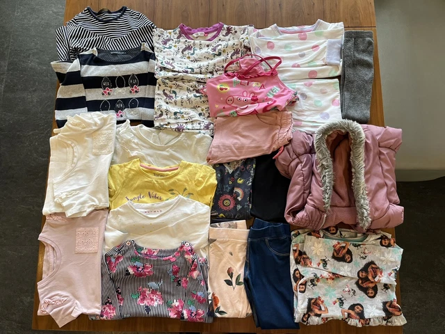 Large bundle of girls clothes 3-4 years