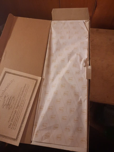 Heritage Signature Collection Shannon Doll Original Box COA Authenticity 92034 2