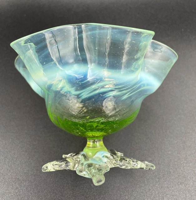 SUPERB VICTORIAN HAND Blown John Walsh Vaseline Uranium Glass Vase C.1890 £86.00 PicClick UK