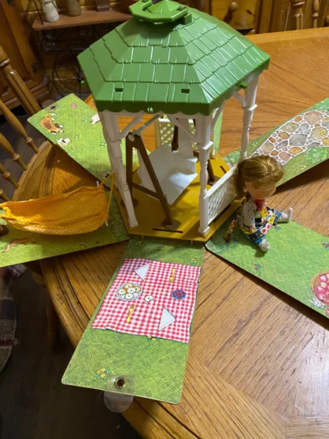 Holly Hobbie Gazebo With Doll And Accessories Vintage 1976 *incomplete*