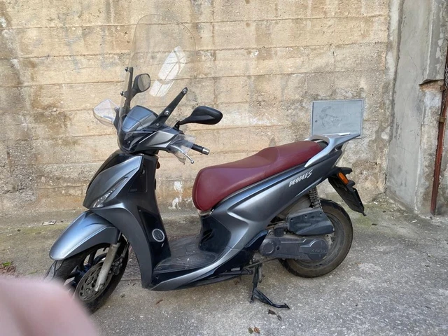 vendesi scooter  Kymco 50cc