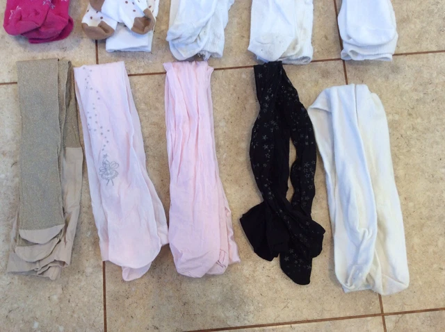 Pacchetto di 10 paia di collant per ragazza età 6-7 anni TU Marks & Spencer 3