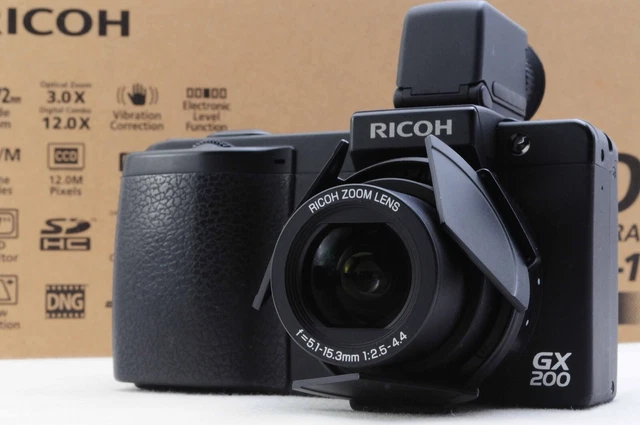 [NEAR MINT] Ricoh Gx200 Vf Kit 12.1 MP Digital Camera from JAPAN (C1351)