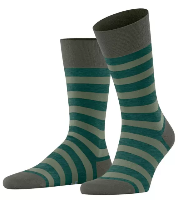 Falke Pour des hommes Sensitive Mapped Line Rayé Coton Chaussettes - vert