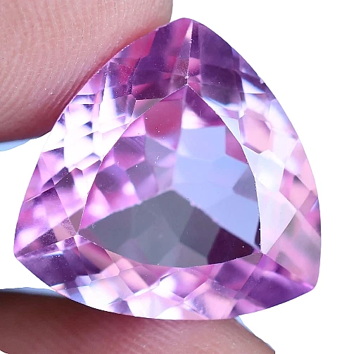 Pierre Précieuse Taillée Alexandrite Synthétique – Taille Trillion – Couleur Changeante – Lot De 1