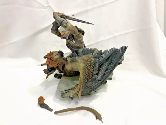 The Witcher 3 Collectors Edition Statue - Geralt Battling a Griffin - Repair