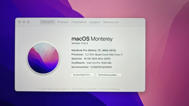 Apple MacBook Pro 15,4, 16 GB, 2,2 GHz i7 QuadCore i7, 250 GB unità di memoria a stato solido, Monterey 2