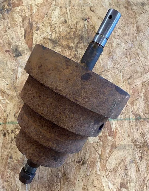 LARGE ANTIQUE VINTAGE Flat Belt Step Cone Pulley Hit & Miss Engine Line