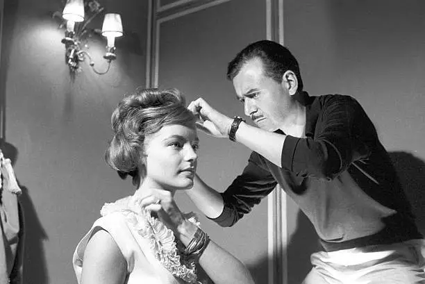 FRENCH HAIR STYLIST Alexandre de Paris combing Romy Schneider 's h- Old ...