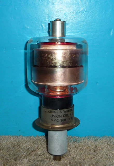 Dolinko & Wilkens Model VVC-200-42-30 Vacuum Variable Capacitor 42-200pf 30kV