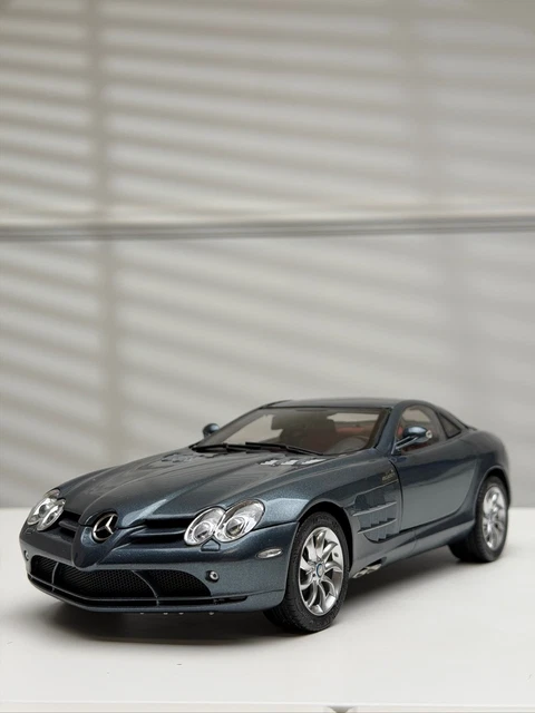 Mercedes SLR McLaren (2007) – Autoart 1/43, Résine, Argenté – Collection