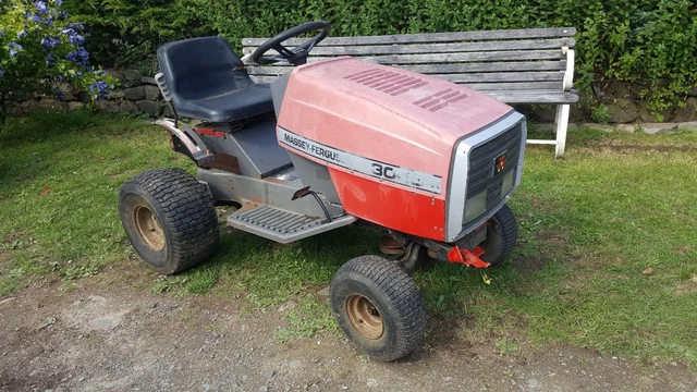 MASSEY FERGUSON 30-15 ride on lawn mower tractor project spares or