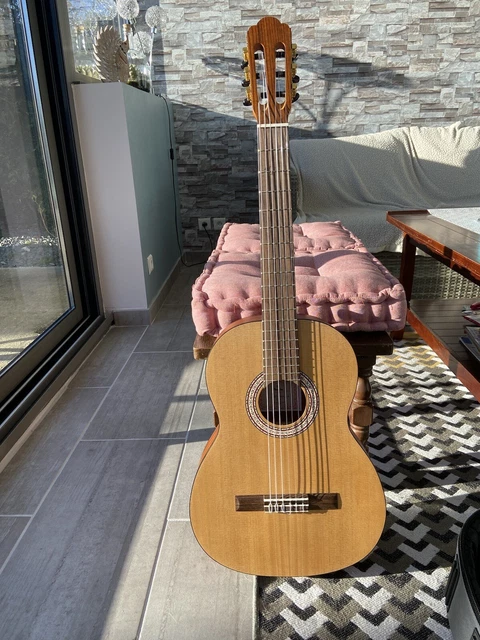 guitare classique 4/4 Neuve
