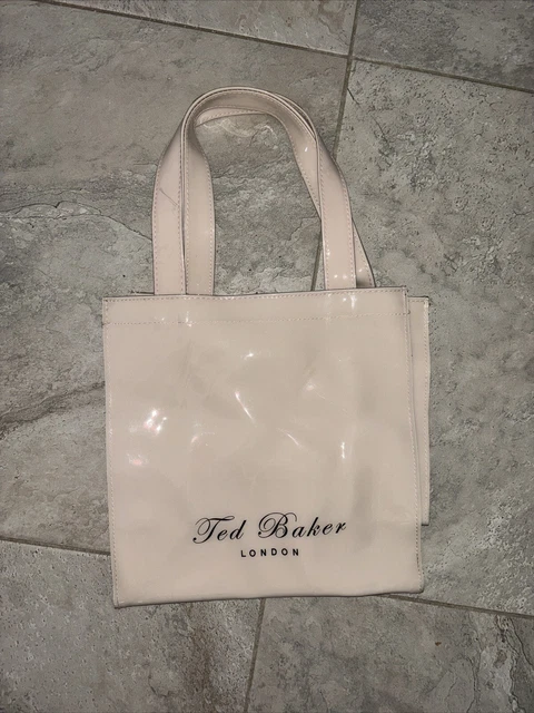 No ordinary designer bag sale