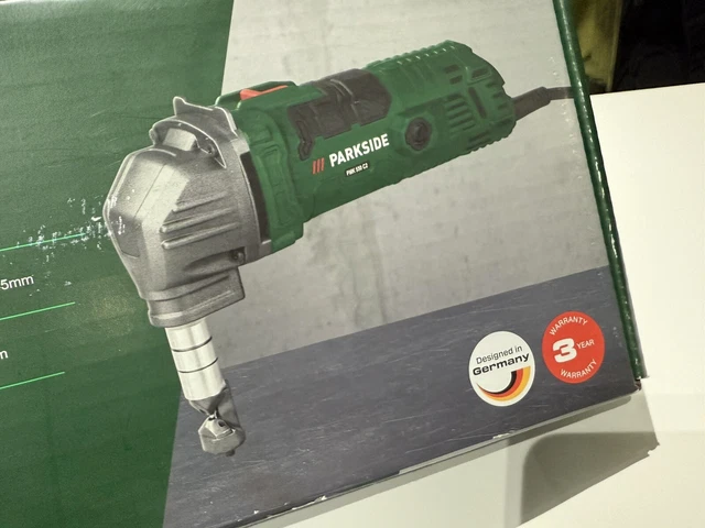 Grignoteuse à Tôle Parkside PMK 550 - 550W, 220V, Embout De Coupe 4 Directions, Neuve