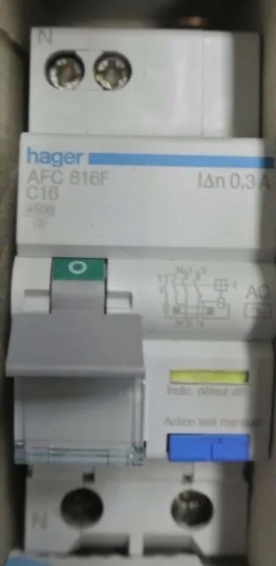 HAGER AFC816F DISJONCTEUR DIFFERENTIEL 1P+N 4.5/6 kA C-16A 300mA type AC 240V D7