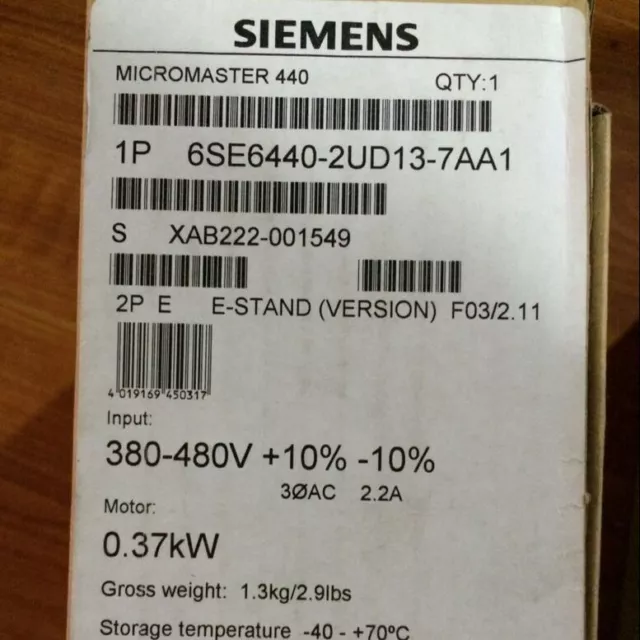 Un Neuf SIEMENS Micromaster INVERTER 6SE6440-2UD13-7AA1 0.37KW 380V