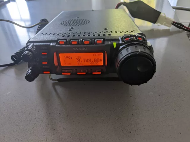 Yaesu FT-857DM HF VHF UHF Mobile Portable Transceiver Ham Radio Used