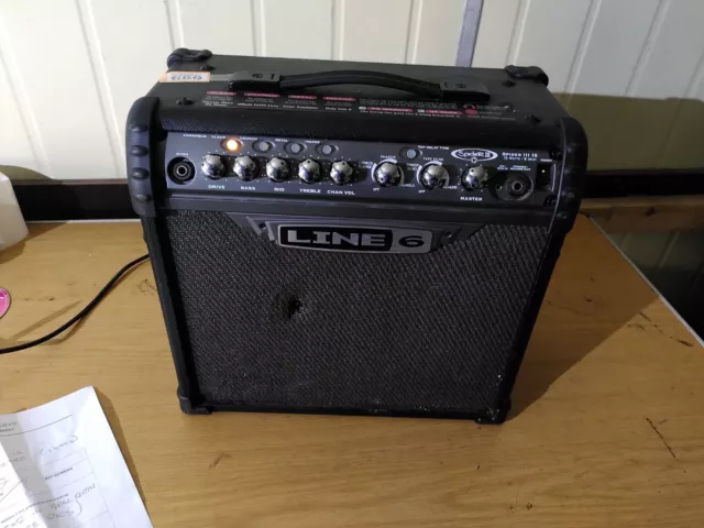 Line6 SPider III Guitar combo amplifier, 15 watts 8 inch driver, 4 ohms   (699)