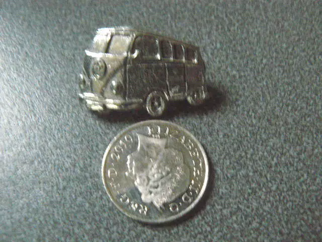 Campervan Split,Pewter Lapel Or Hat Pin, Uk Made,Camper Classic