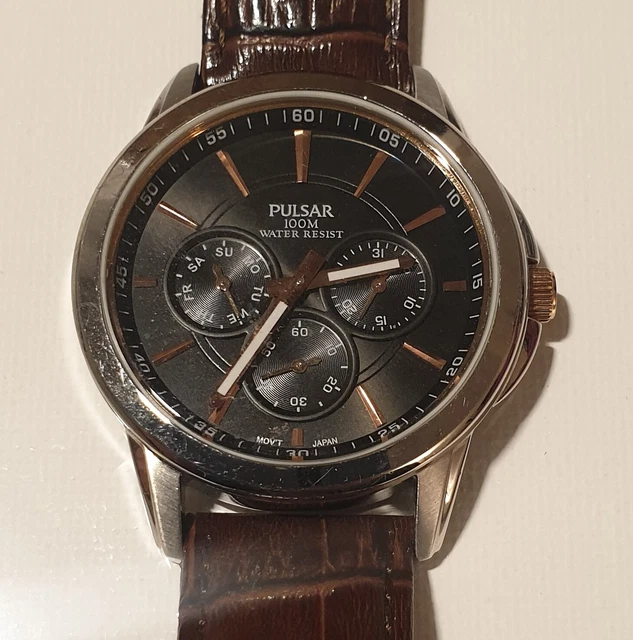 Pulsar watch deals strap replacement uk